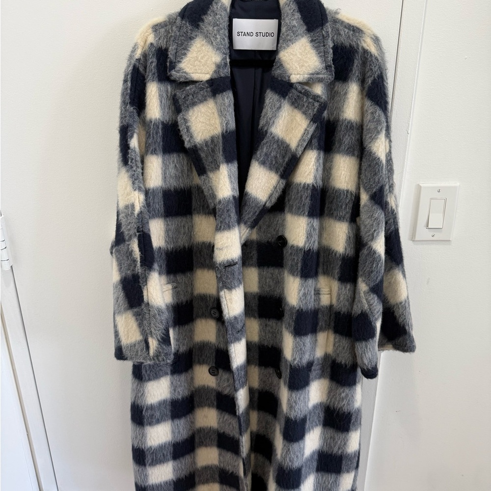 Stand Studio Women's Navy and Cream Plaid Teddy Jacket
